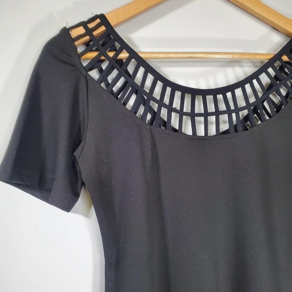 AKIRA Cage Top Short Sleeve Mini Sheath Dress Blaxk Size Medium - Picture 2 of 9